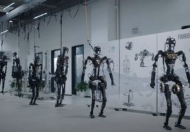 Photo Tesla aj Fourier predviedli pôsobivý pokrok svojich humanoidných robotov