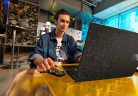 Photo ASUS Vivobook S 15 OLED BAPE Edition  / Dizajnový notebook s veľmi  kvalitným displejom OLED