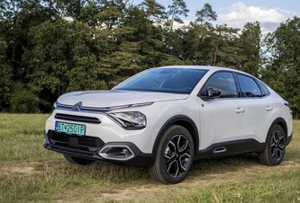 Photo Citroën ë-C4 X / V znamení pohodlia a priestoru