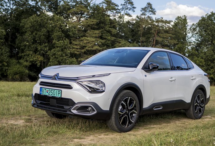 Photo Citroën ë-C4 X / V znamení pohodlia a priestoru