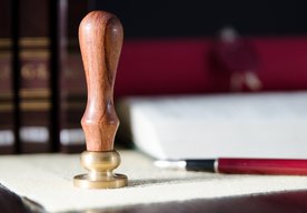 Photo Súdny preklad s pečiatkou nemôže vystaviť každý