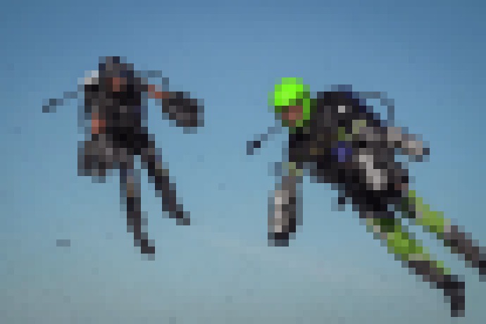 Photo Prvé preteky v raketových oblekoch v štýle Iron-Mana