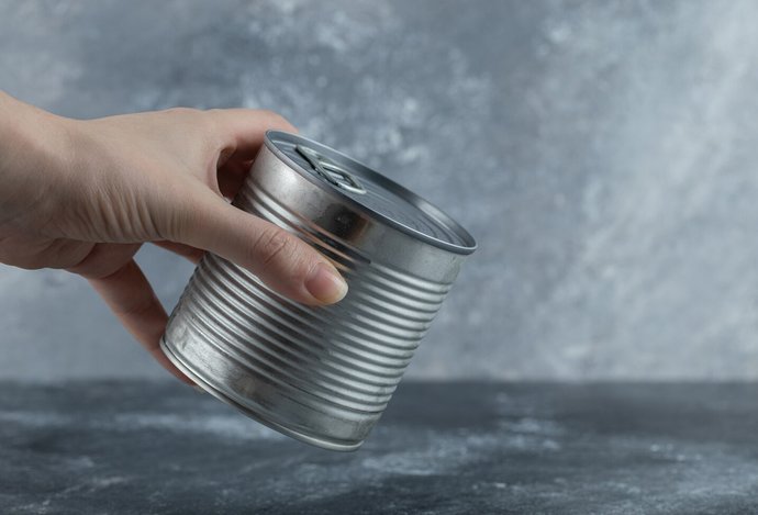 Photo Vypustenie vzduchu z plechovky dosahuje nadzvukové rýchlosti