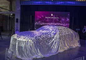 Photo Prvý elektrický model Rolls-Royce predstavený na Slovensku