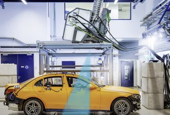 Photo Maximálna transparentnosť: Mercedes-Benz je prvým výrobcom automobilov na svete, ktorý röntgenoval nárazové skúšky