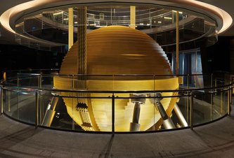 Photo Obrovské kyvadlo ochránilo mrakodrap pri silnom zemetrasení