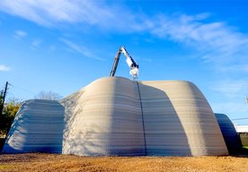 Photo Obrovské robotické rameno dokáže vytlačiť dvojposchodový dom