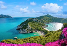 Photo Grécko a Egypt: Historické poklady sveta ako obľúbené turistické destinácie