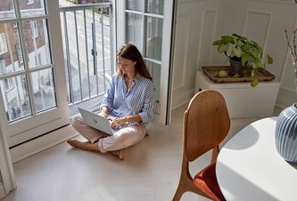 Photo Najnovšia generácia počítačov HP Elite a HP Pro využíva potenciál umelej inteligencie