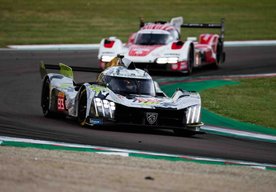 Photo 6 hodín Imola: PEUGEOT 9X8 2024 získal prvé body za  Tím Peugeot TotalEnergies