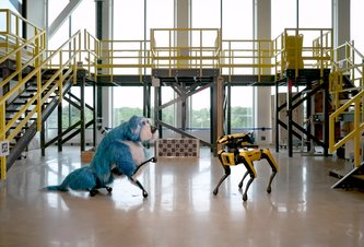 Photo Robotický pes Spot má nového chlpatého súrodenca 