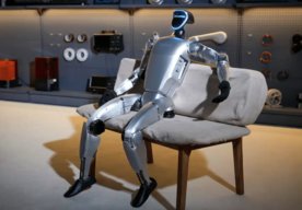 Photo Obratný humanoidný robot do domácnosti s prekvapivou cenou 