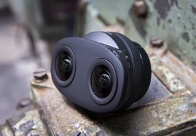 Photo Canon rozširuje možnosti obrazového záznamu najnovším objektívom systému EOS VR – RF-S 3.9mm F3.5 STM DUAL FISHEYE
