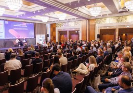 Photo Slovensko  - úspešná krajina či trendsetter v digitalizácií?  Na konferencii JARNÁ ITAPA 2024 budeme zisťovať, aké sú naše šance