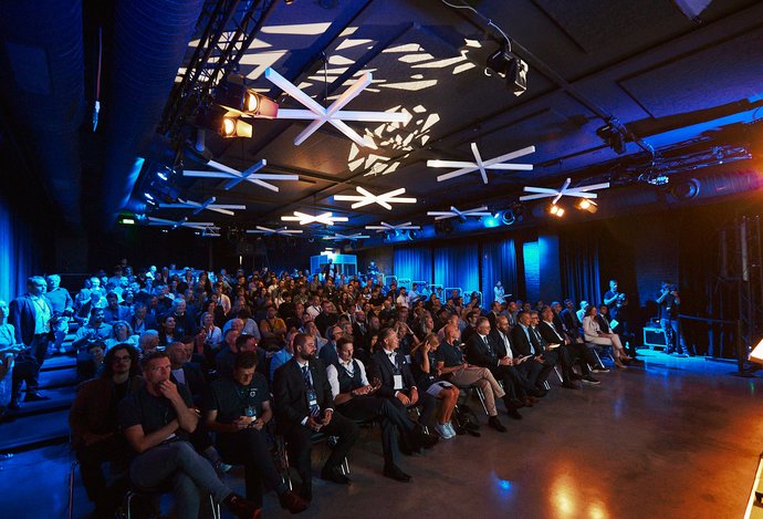 Photo Hovoria mu „krstný otec elektromobility“ a v septembri príde do Košíc. Ikonický Andy Palmer otvorí 6. ročník SlovakiaTechu