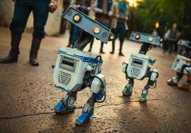 Photo Disneyland dostane dvojnohé roboty zo Star Wars  