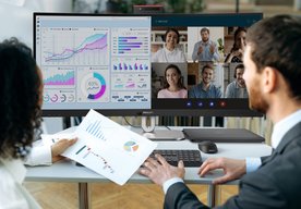 Photo Modely Philips 34B2U6603CH a 34B2U5600C zvyšují produktivitu pracovních postupů