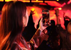 Photo Séria OPPO Reno12 s AI LinkBoost / Konektivita, na ktorú sa môžete spoľahnúť