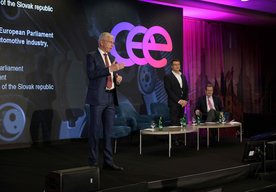 Photo  Európsky automobilový priemysel na križovatke: Je čas konať, zabrániť pokutám  a obmedziť regulácie