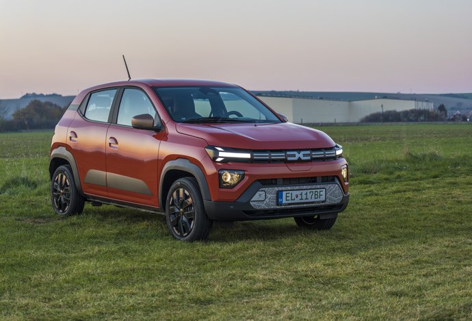 Photo Dacia Spring Electric 65 (2024) / Do rodiny aj pre pizzeriu