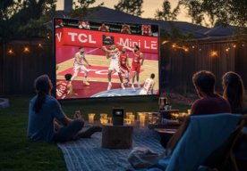 Photo TCL na veletrhu CES 2025 předvádí své vlajkové QD-Mini LED televizory, přenosné projektory a inovace poháněné umělou inteligencí