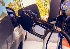 Photo Výhľad na rok 2025: Napriek výkyvom a daniam zostanú tohtoročné ceny PHM zväčša na vlaňajších úrovniach