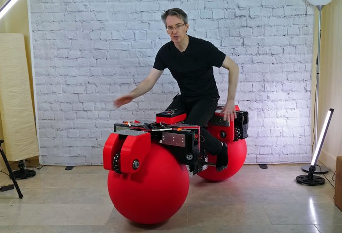 Photo Samovyvažovací všesmerový bicykel s guľovými kolesami