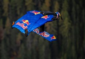Photo Nová fólia na wingsuit posúva ľudský let na rekordnú úroveň