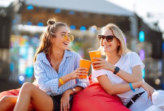 Photo Teambuildingy, festivaly či školské výlety prinášajú riziká. Poistiť sa môžu organizátori aj účastníci