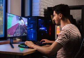 Photo Objevte Philips Evnia 25M2N5200U:  dokonalého parťáka pro hráče e-sportů