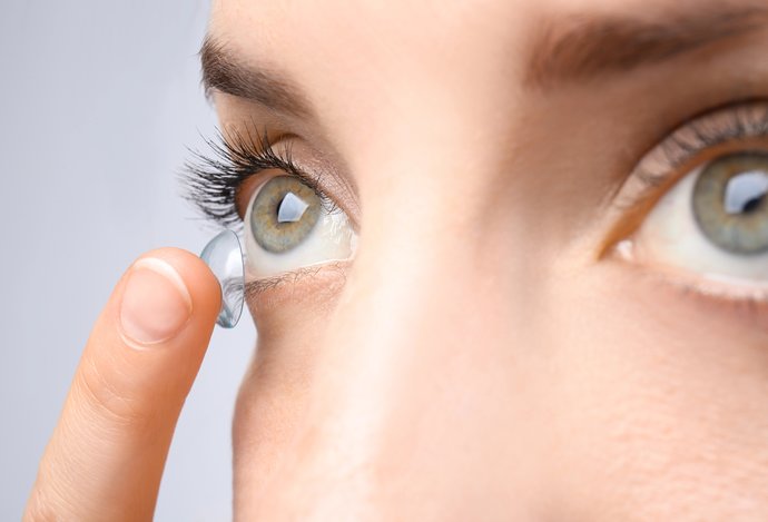 Photo Inovatívne kontaktné šošovky umožňujú vidieť aj v úplnej tme a so zavretými očami