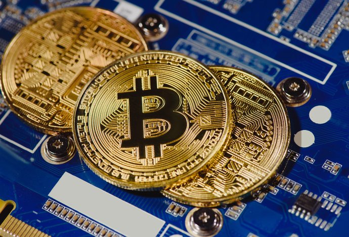 Photo Kvantové počítače a hrozba pre Bitcoin: kryptografické preteky s časom