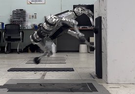 Photo Štvornohý robot Raibo exceluje v parkúre  