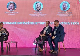 Photo Bude úspešná digitalizácia školstva? Je reálne regulovať AI na školách? 