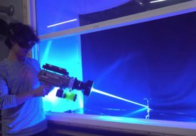 Photo YouTuber si doma vyrobil extrémne výkonný ručný laser, ktorý roztopí aj titán