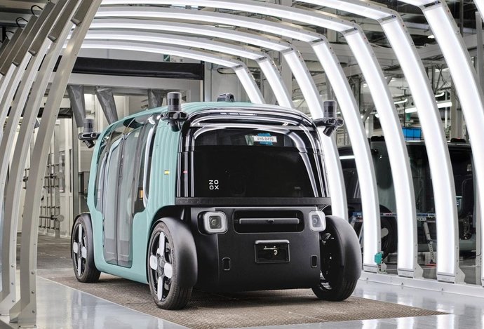 Photo Budúcnosť robotických taxíkov: Zoox vs. Waymo a Tesla
