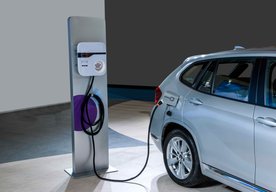Photo Novonájdené ložisko za 12 biliónov dolárov by mohlo poháňať elektromobily 50 rokov