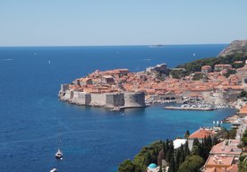 Photo Analýza XTB: Plánujete dovolenkovať v Chorvátsku? Oplatí sa zvoliť trasu cez Rakúsko či Maďarsko? 