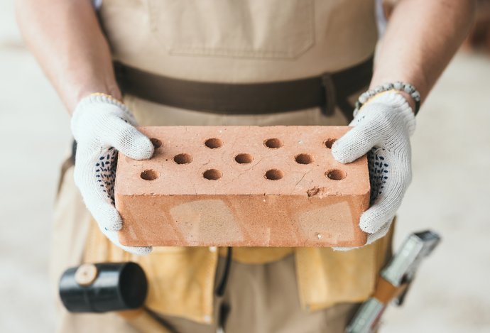 Photo Revolučné bio-tehly z baktérií a bioodpadu zmenia tvár stavebníctva