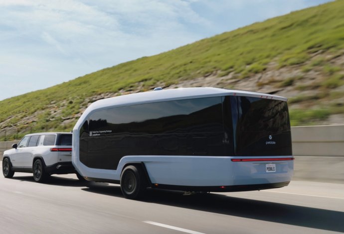 Photo Budúcnosť kempovania je tu a zaparkuje sa sama. A nielen to