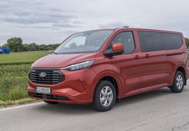 Photo Ford Transit Custom Business L2 PHEV / Partner pre váš biznis aj rodinu