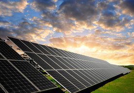 Photo Vedci naučili solárne panely “potiť sa” a prínos bol ohromujúci