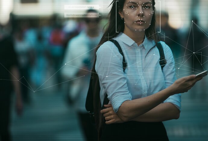 Photo Polícia vďaka živému rozpoznávaniu tváre na uliciach dosiahla už 1000 zatknutí