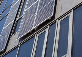 Photo Solárne panely a okná, ktoré sa čistia samé? Šikovný nápad ako na to