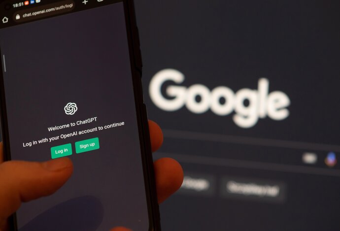 Photo Google špehuje viac, ako si myslíte: vaša tajná komunikácia s ChatGPT sa môže objaviť vo vyhľadávaní