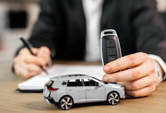 Photo Doviezli ste auto zo zahraničia? Pre prihlásenie budete potrebovať preklady dokladov
