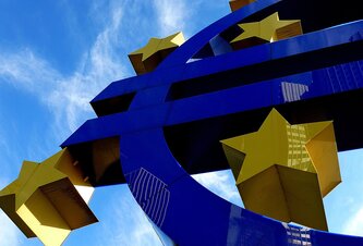 Photo Komentár XTB: Sympózium v Jackson Hole otočilo vývoj. Euro silnie, Slovákom svitá na lepšie časy