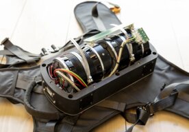 Photo Revolučný batoh vracia stabilitu ľuďom s poruchou rovnováhy