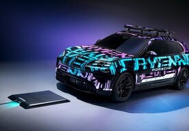 Photo Zabudnite na káble, nové Porsche sa automaticky nabije bezdrôtovo tak, ako smartfón