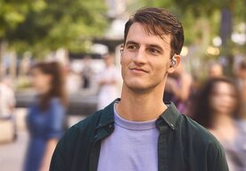 Photo Nové otvorené slúchadlá za uši JBL Sense Pro s unikátnou technológiou vedenia zvuku